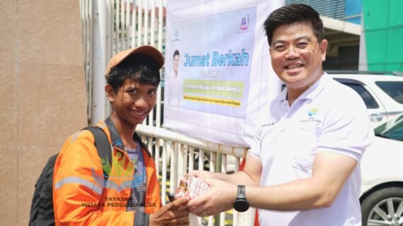 Yayasan Wijaya Peduli Bangsa Menyebarkan Kasih ke Kurir Online Melalui Jumat Berkah